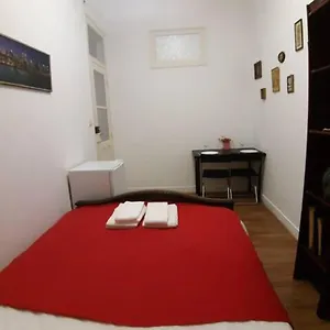 Private B , Lisbona Portogallo